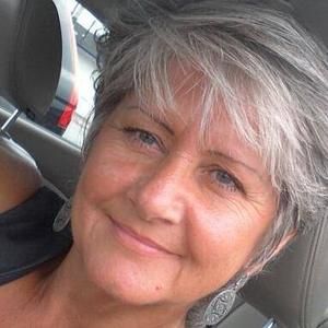 Meet your Posher, Phylis